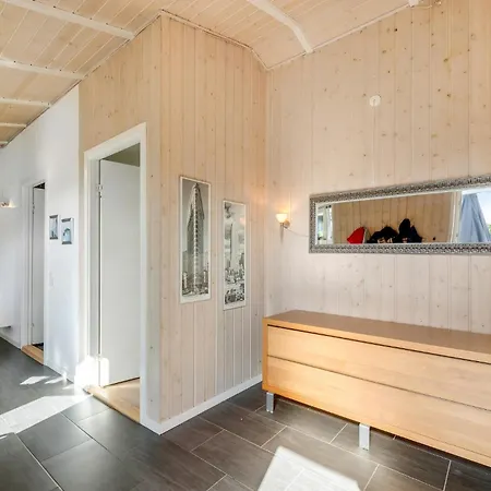 Feriehus Stunning In With Sauna Tarm
